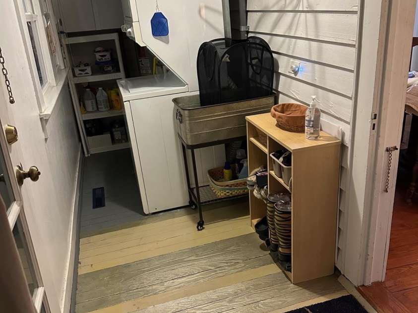 400 Martin Luther King Jr Avenue, Kannapolis, NC 28083.  MLS# CAR4225728, YatesRealty ID 5762. Washer and dryer stack stays !!