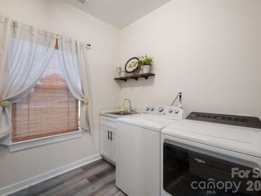 168 Shields Drive, Lincolnton, NC 28092.  MLS# CAR4427093, YatesRealty ID 57636. 