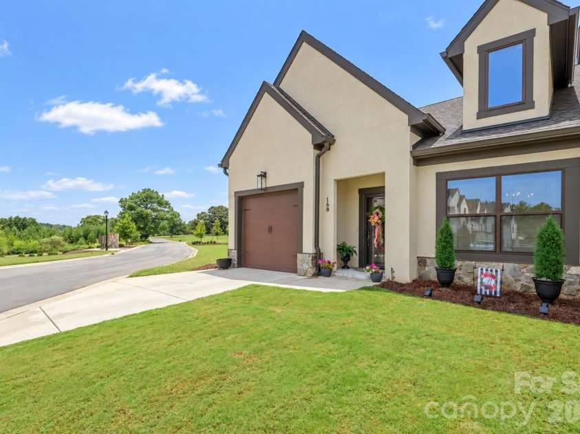 168 Shields Drive, Lincolnton, NC 28092.  MLS# CAR4427093, YatesRealty ID 57636. 