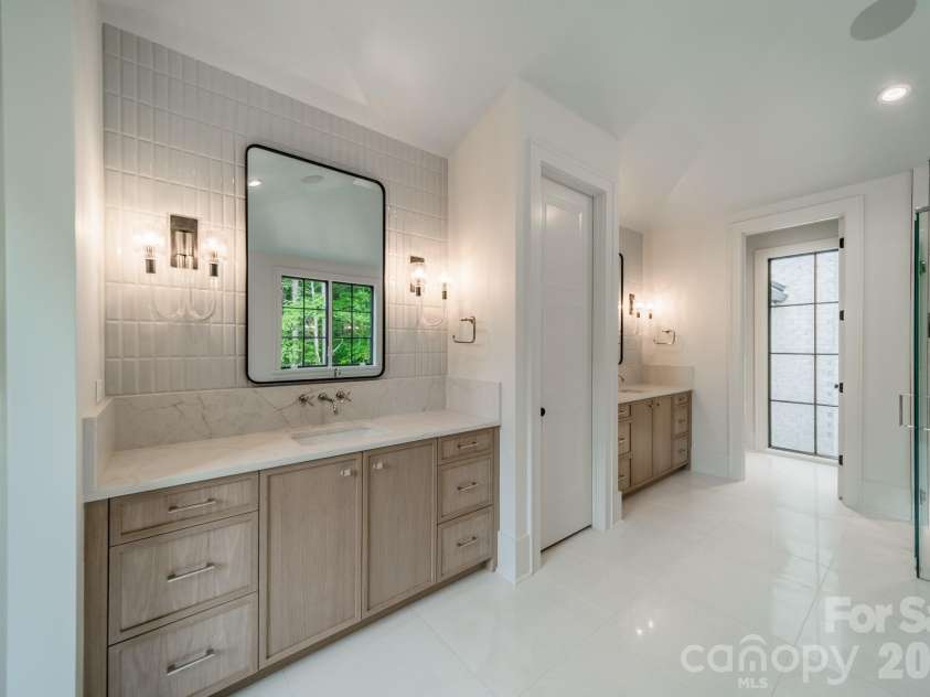 6639 Joli Cheval Lane, Mint Hill, NC 28227.  MLS# CAR4434959, YatesRealty ID 57637. 