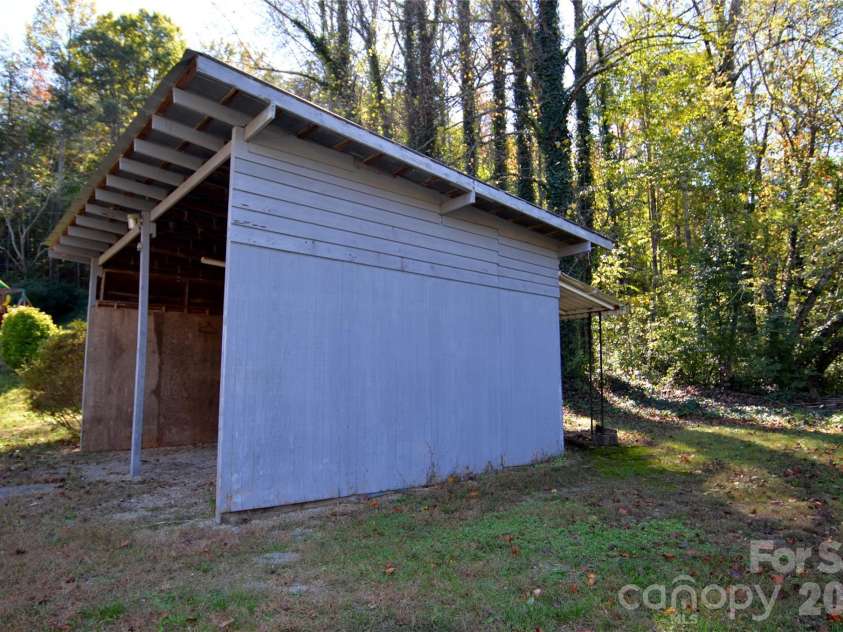 150 Eplee Loop, Marion, NC 28752.  MLS# CAR4435046, YatesRealty ID 57638. 