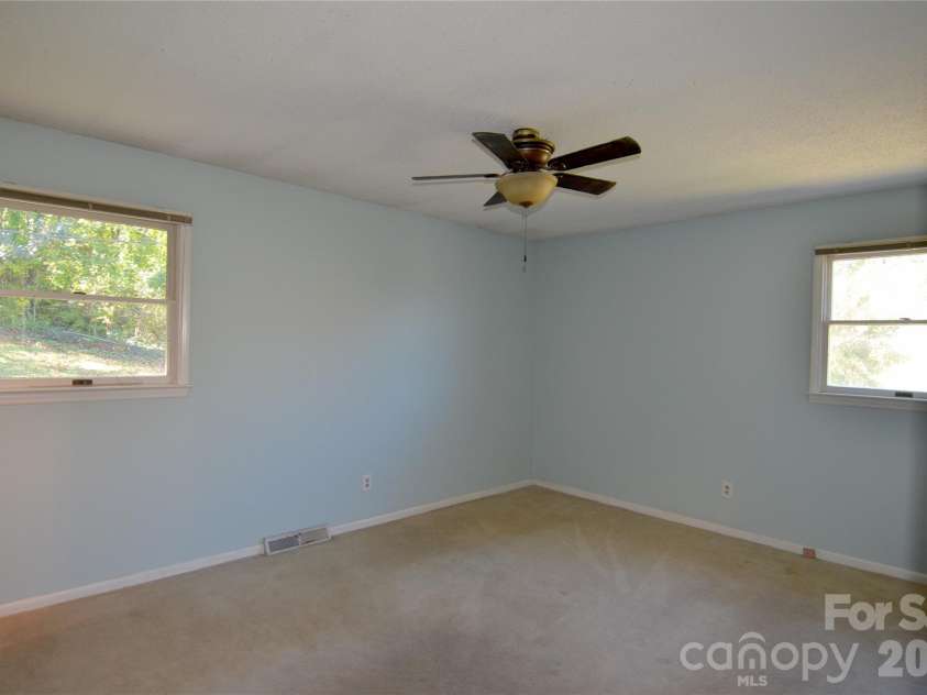 150 Eplee Loop, Marion, NC 28752.  MLS# CAR4435046, YatesRealty ID 57638. Primary Bedroom