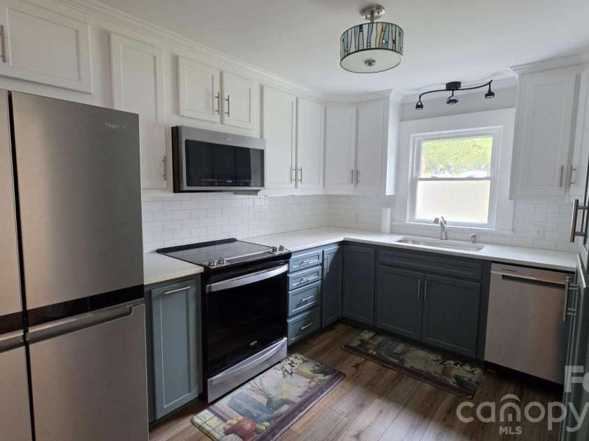 2804 Florida Avenue, Kannapolis, NC 28083.  MLS# CAR4436284, YatesRealty ID 57641. 