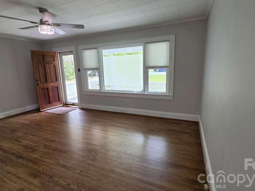 2804 Florida Avenue, Kannapolis, NC 28083.  MLS# CAR4436284, YatesRealty ID 57641. 