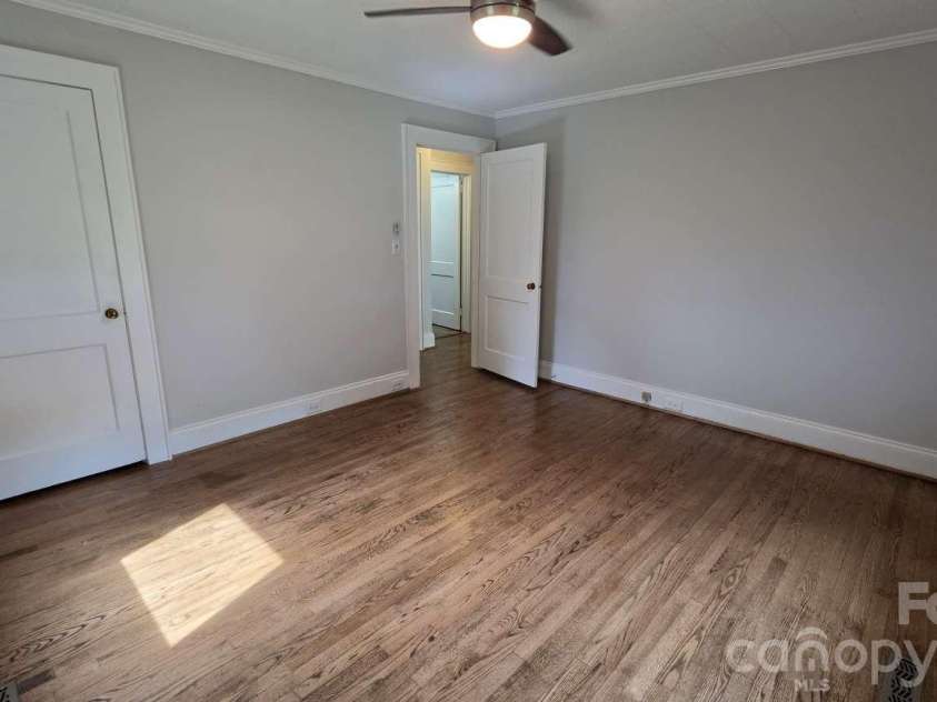 2804 Florida Avenue, Kannapolis, NC 28083.  MLS# CAR4436284, YatesRealty ID 57641. 