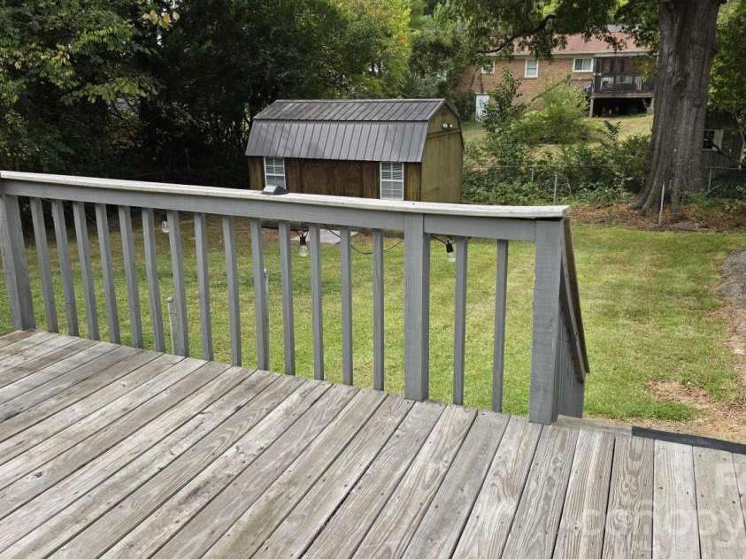 2804 Florida Avenue, Kannapolis, NC 28083.  MLS# CAR4436284, YatesRealty ID 57641. 