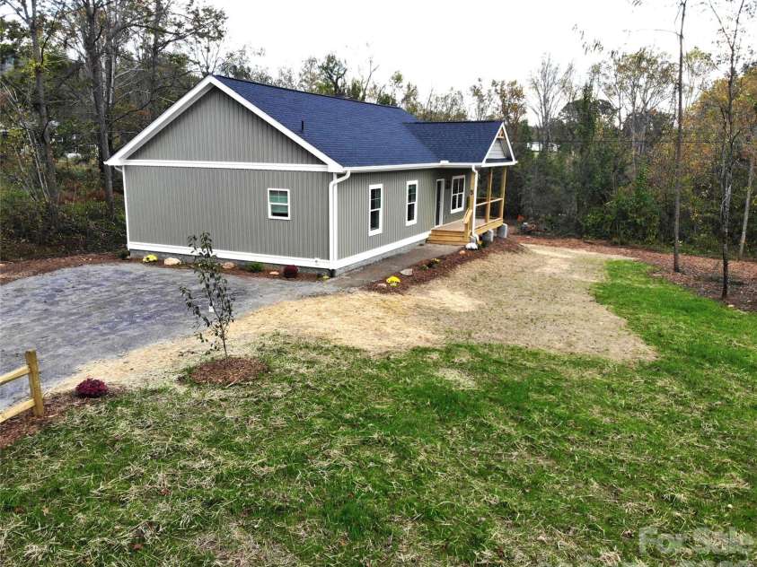 5 Adell Drive, Fletcher, NC 28732.  MLS# CAR4435700, YatesRealty ID 57643. 