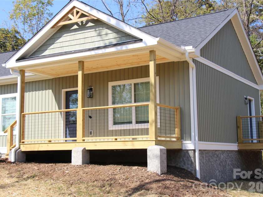 5 Adell Drive, Fletcher, NC 28732.  MLS# CAR4435700, YatesRealty ID 57643. 
