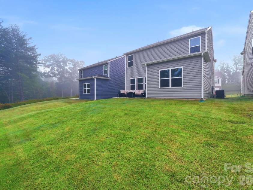 1371 37th Avenue Lane, Hickory, NC 28601.  MLS# CAR4435694, YatesRealty ID 57644. 