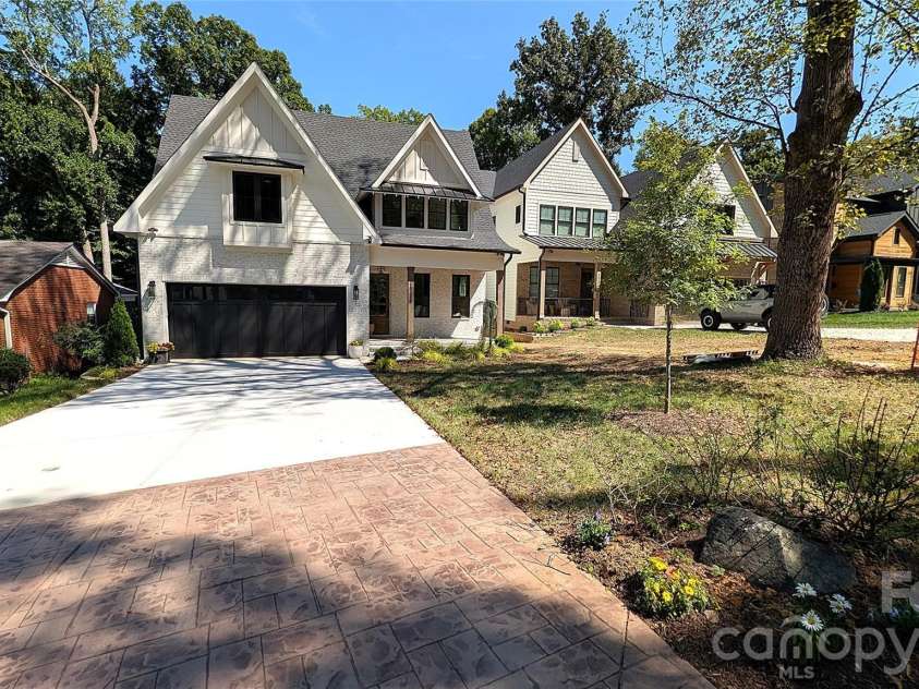 1718 Seifert Circle, Charlotte, NC 28205.  MLS# CAR4422244, YatesRealty ID 57645. 