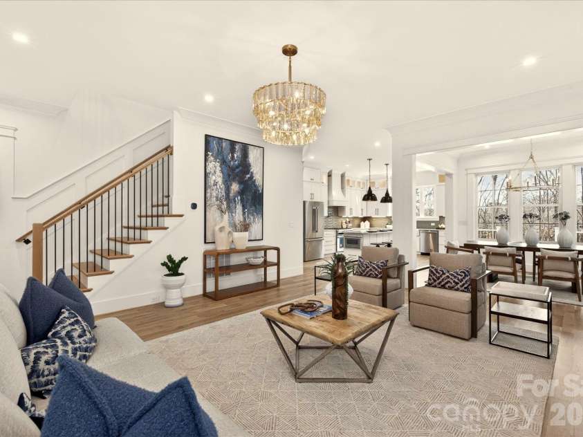1718 Seifert Circle, Charlotte, NC 28205.  MLS# CAR4422244, YatesRealty ID 57645. 