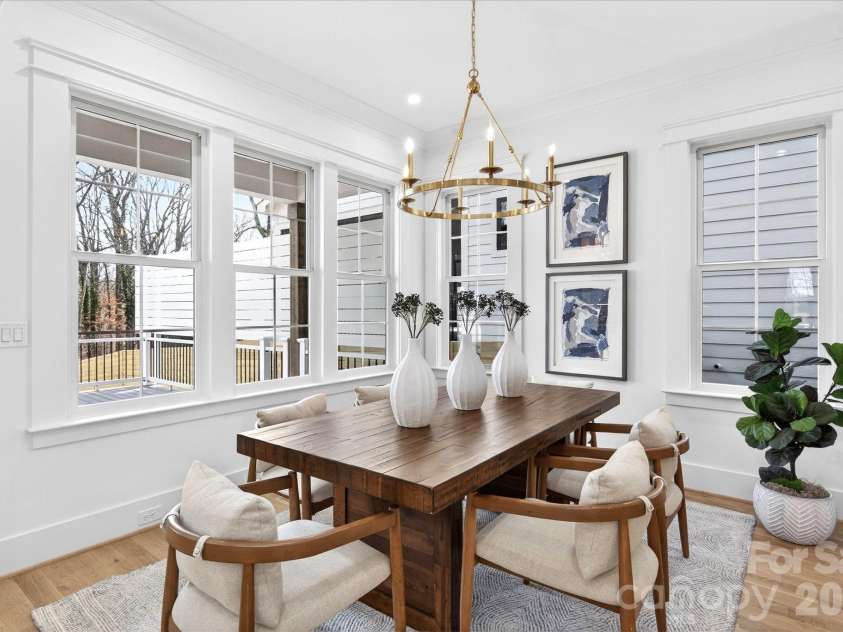 1718 Seifert Circle, Charlotte, NC 28205.  MLS# CAR4422244, YatesRealty ID 57645. 