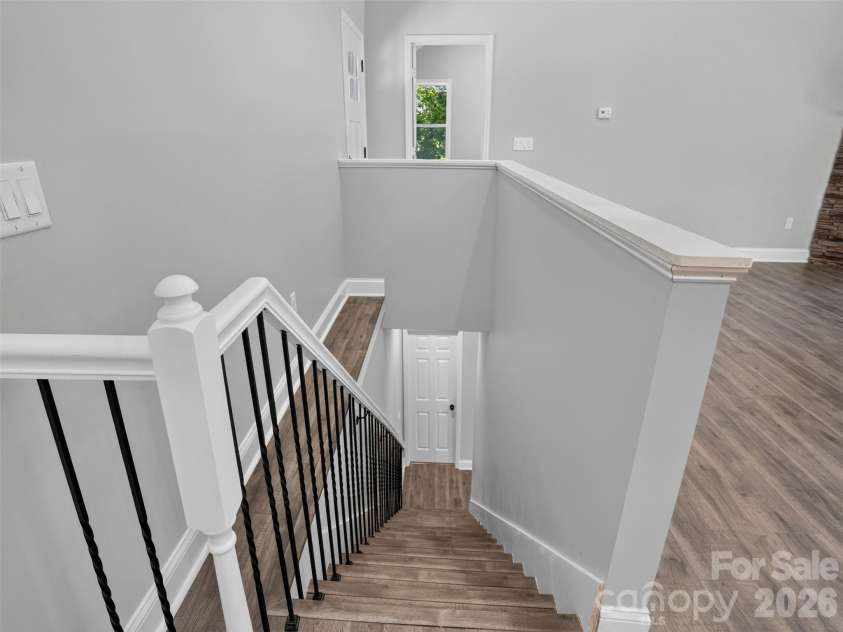 594 McMillan Drive, Hendersonville, NC 28792.  MLS# CAR4435926, YatesRealty ID 57648. 