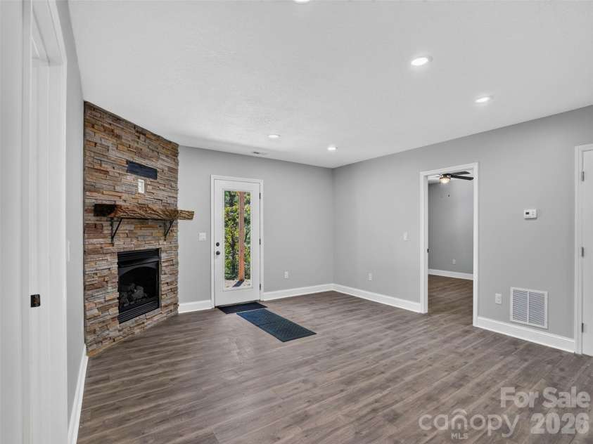 594 McMillan Drive, Hendersonville, NC 28792.  MLS# CAR4435926, YatesRealty ID 57648. 