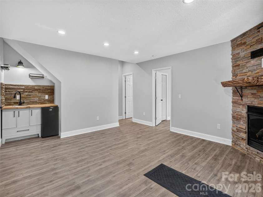 594 McMillan Drive, Hendersonville, NC 28792.  MLS# CAR4435926, YatesRealty ID 57648. 
