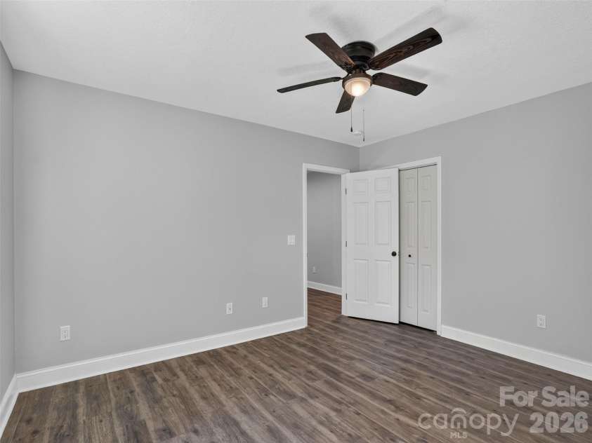 594 McMillan Drive, Hendersonville, NC 28792.  MLS# CAR4435926, YatesRealty ID 57648. 