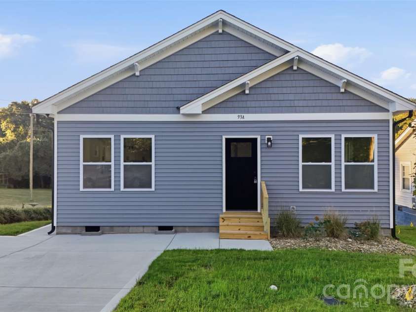 93 A Lillie McClain Court, Belmont, NC 28012.  MLS# CAR4426376, YatesRealty ID 57650. 