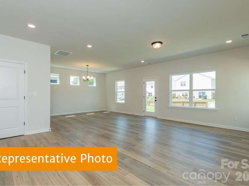 4224 Ruth Creek Court, Charlotte, NC 28216.  MLS# CAR4436322, YatesRealty ID 57653. 