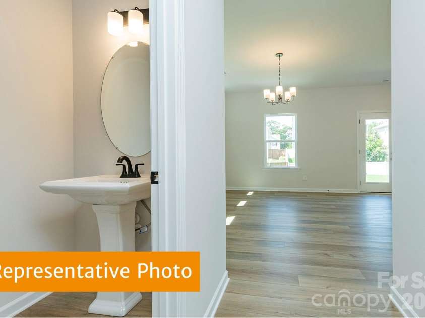 4224 Ruth Creek Court, Charlotte, NC 28216.  MLS# CAR4436322, YatesRealty ID 57653. 