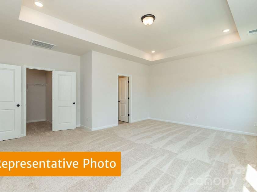 4224 Ruth Creek Court, Charlotte, NC 28216.  MLS# CAR4436322, YatesRealty ID 57653. 