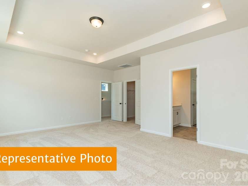 4224 Ruth Creek Court, Charlotte, NC 28216.  MLS# CAR4436322, YatesRealty ID 57653. 