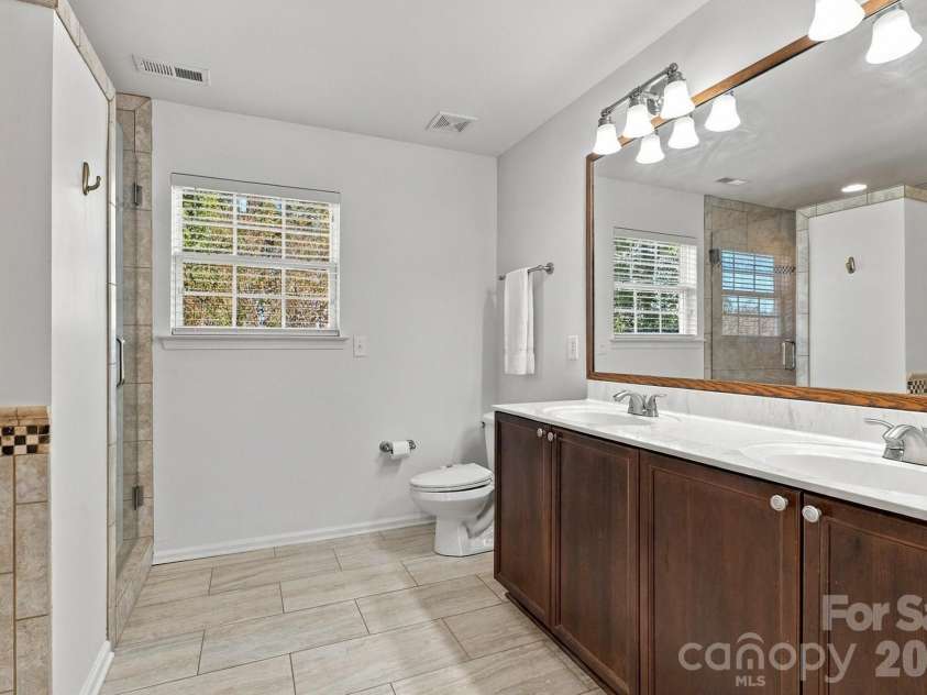 12025 Harmon Lane, Charlotte, NC 28134.  MLS# CAR4435649, YatesRealty ID 57656. 