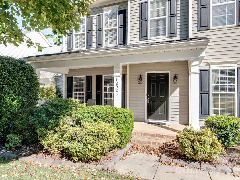 12025 Harmon Lane, Charlotte, NC 28134.  MLS# CAR4435649, YatesRealty ID 57656. 