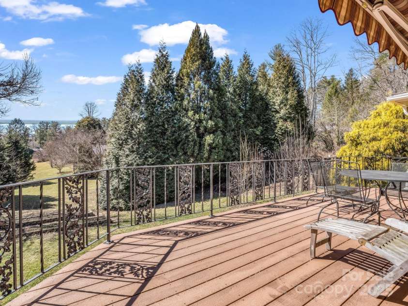120 Yardley Court, Hendersonville, NC 28739.  MLS# CAR4226495, YatesRealty ID 5766. NICE DECK JUST OFF LIVING AND DINING AREA