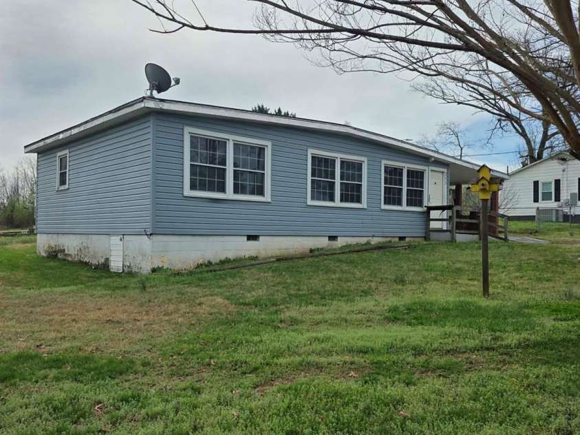 3272 Maple Lane Street, Connelly Springs, NC 28612.  MLS# CAR4356477, YatesRealty ID 5766. 