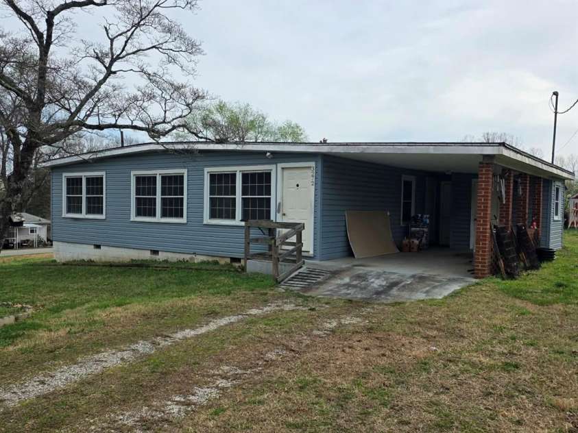 3272 Maple Lane Street, Connelly Springs, NC 28612.  MLS# CAR4356477, YatesRealty ID 5766. 
