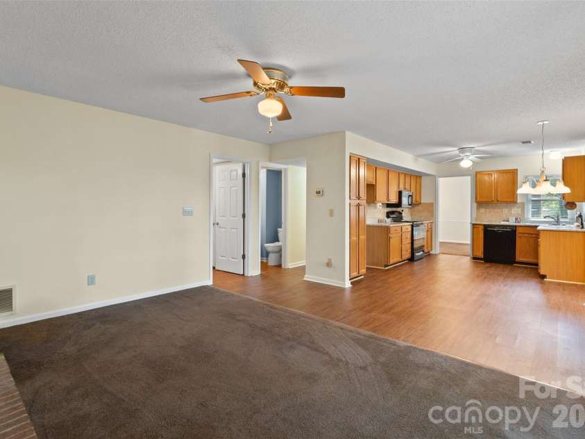 10913 Lassen Court, Charlotte, NC 28214.  MLS# CAR4434952, YatesRealty ID 57665. 