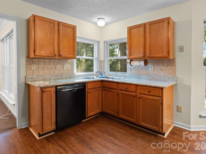 10913 Lassen Court, Charlotte, NC 28214.  MLS# CAR4434952, YatesRealty ID 57665. 
