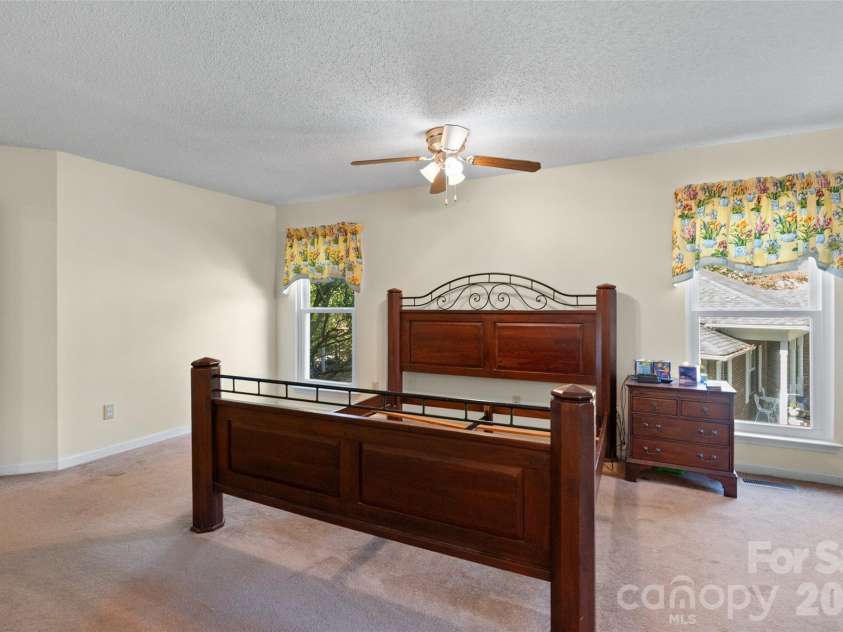 10913 Lassen Court, Charlotte, NC 28214.  MLS# CAR4434952, YatesRealty ID 57665. 