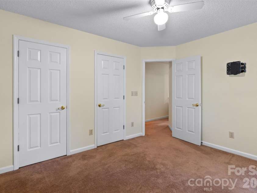 10913 Lassen Court, Charlotte, NC 28214.  MLS# CAR4434952, YatesRealty ID 57665. 