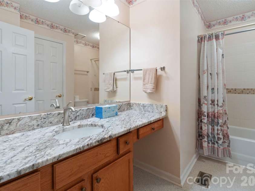 10913 Lassen Court, Charlotte, NC 28214.  MLS# CAR4434952, YatesRealty ID 57665. 