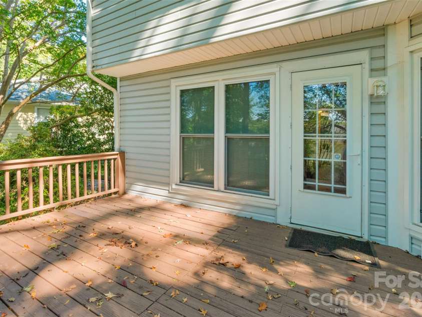 10913 Lassen Court, Charlotte, NC 28214.  MLS# CAR4434952, YatesRealty ID 57665. 