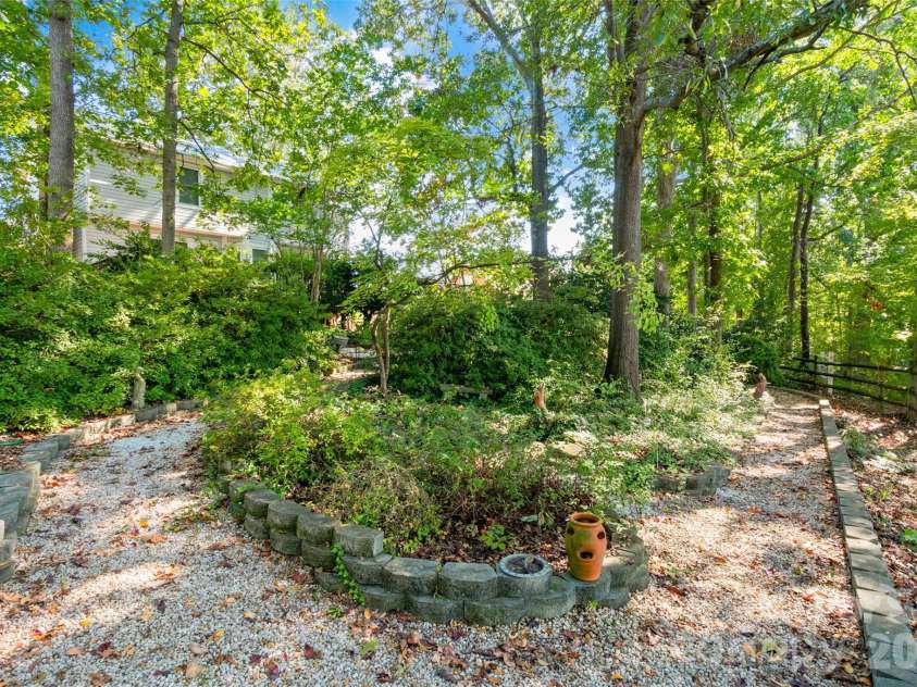 10913 Lassen Court, Charlotte, NC 28214.  MLS# CAR4434952, YatesRealty ID 57665. 