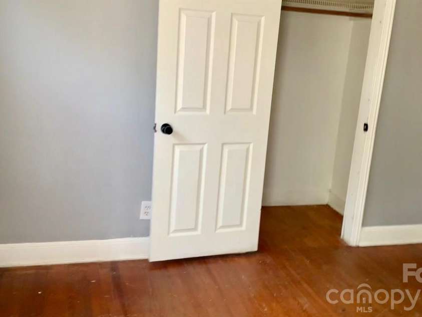 434 Cummings Street, Rock Hill, SC 29730.  MLS# CAR4436361, YatesRealty ID 57666. 