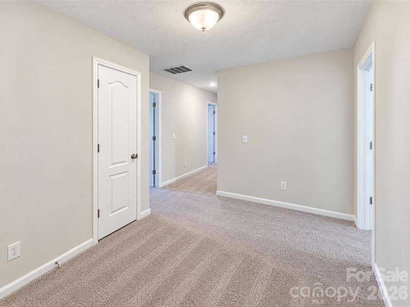3306 Ellingford Road, Charlotte, NC 28214.  MLS# CAR4436381, YatesRealty ID 57668. 