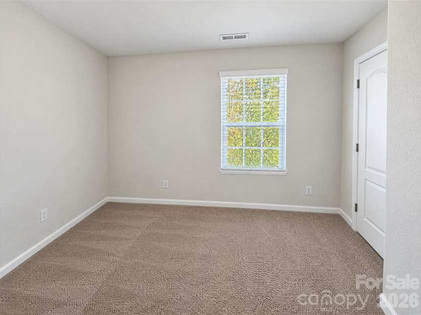 3306 Ellingford Road, Charlotte, NC 28214.  MLS# CAR4436381, YatesRealty ID 57668. 