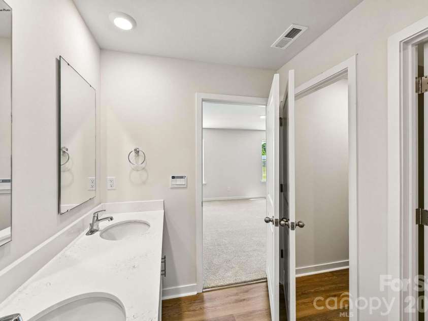475 Frozen Dream Drive, Salisbury, NC 28147.  MLS# CAR4436132, YatesRealty ID 57669. 