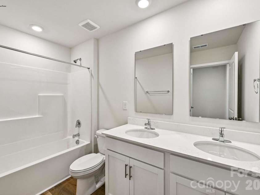 475 Frozen Dream Drive, Salisbury, NC 28147.  MLS# CAR4436132, YatesRealty ID 57669. 