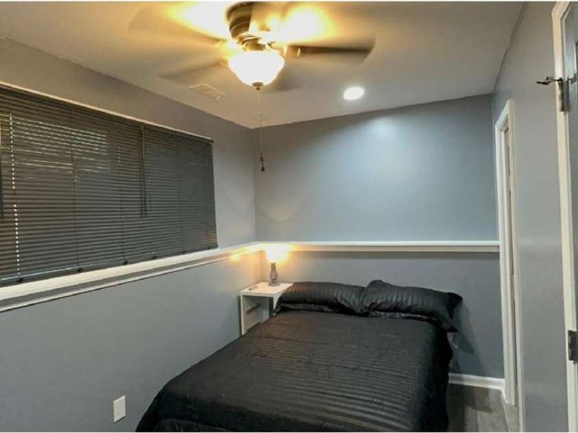 5601 Beaconsfield Road, Charlotte, NC 28214.  MLS# CAR4329327, YatesRealty ID 5767. 