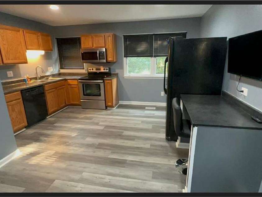 5601 Beaconsfield Road, Charlotte, NC 28214.  MLS# CAR4329327, YatesRealty ID 5767. Kitchen