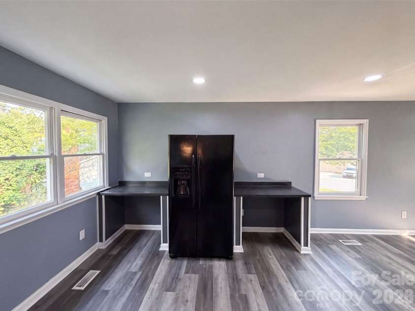 5601 Beaconsfield Road, Charlotte, NC 28214.  MLS# CAR4408741, YatesRealty ID 5767. 