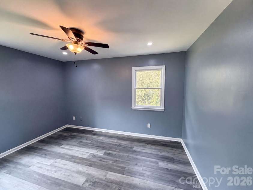 5601 Beaconsfield Road, Charlotte, NC 28214.  MLS# CAR4408741, YatesRealty ID 5767. 