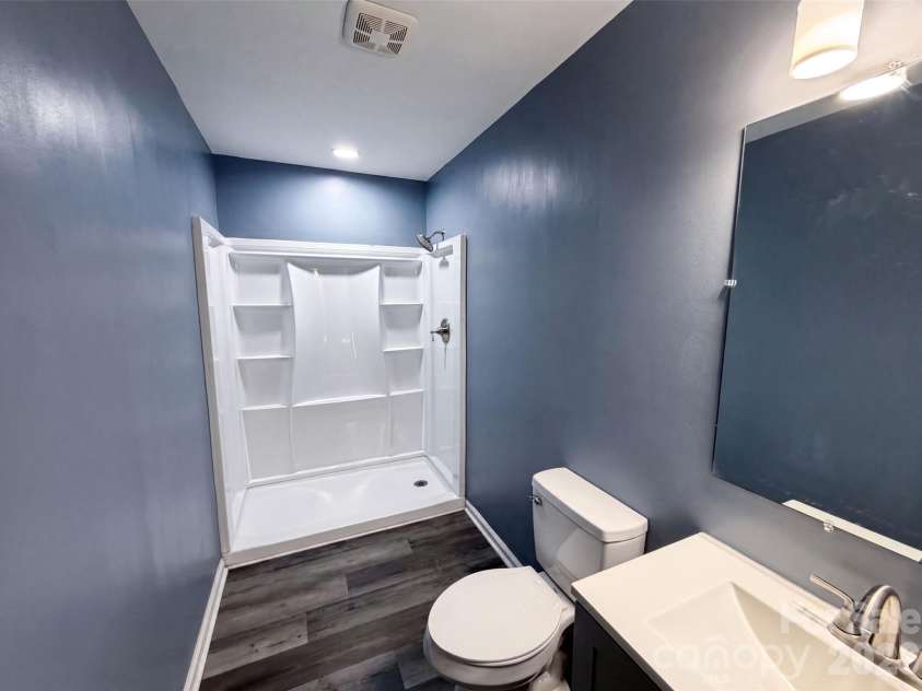 5601 Beaconsfield Road, Charlotte, NC 28214.  MLS# CAR4408741, YatesRealty ID 5767. 