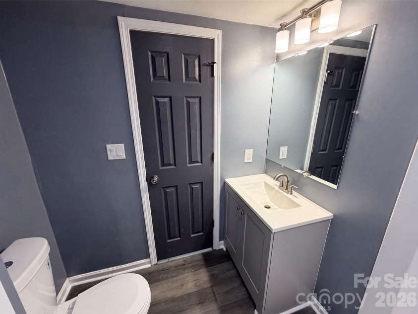5601 Beaconsfield Road, Charlotte, NC 28214.  MLS# CAR4408741, YatesRealty ID 5767. 