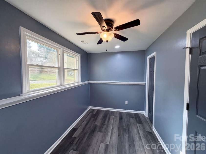 5601 Beaconsfield Road, Charlotte, NC 28214.  MLS# CAR4408741, YatesRealty ID 5767. 