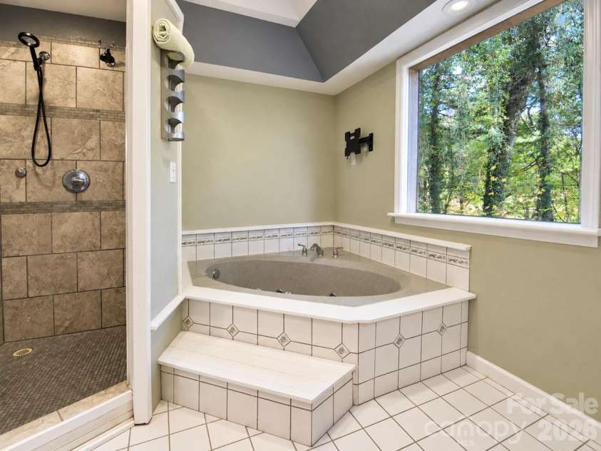 62 Hughey Drive, Mills River, NC 28759.  MLS# CAR4436207, YatesRealty ID 57671. Primary Bath